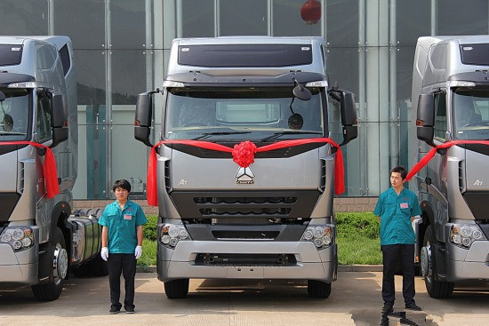 China 420HP Truck Tractor HOWO Tractor Head Truck for Sale