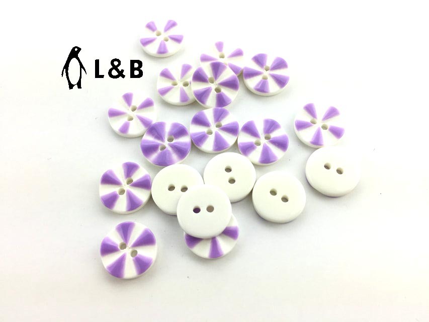 Hot Selling 4 Hole/2 Hole Colorful Button for Clothing/Bags/Garment