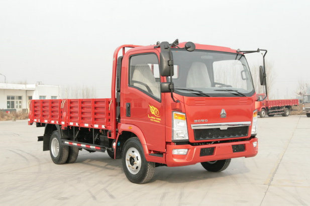China HOWO 4X2 LHD Light Duty Cargo Truck Light Pickup Truck