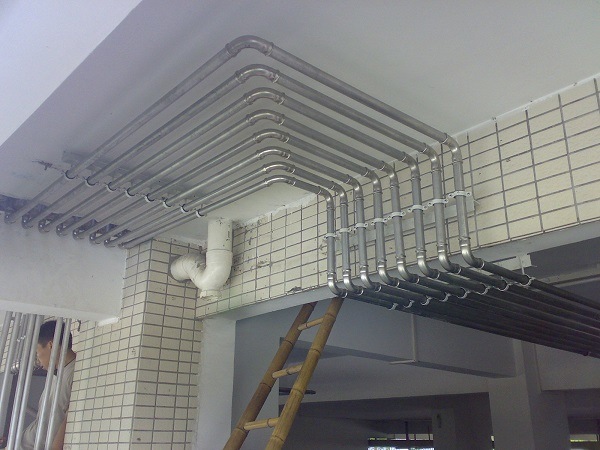 4 Way Oil and Gas Pipe Fitting Handrail Singapore