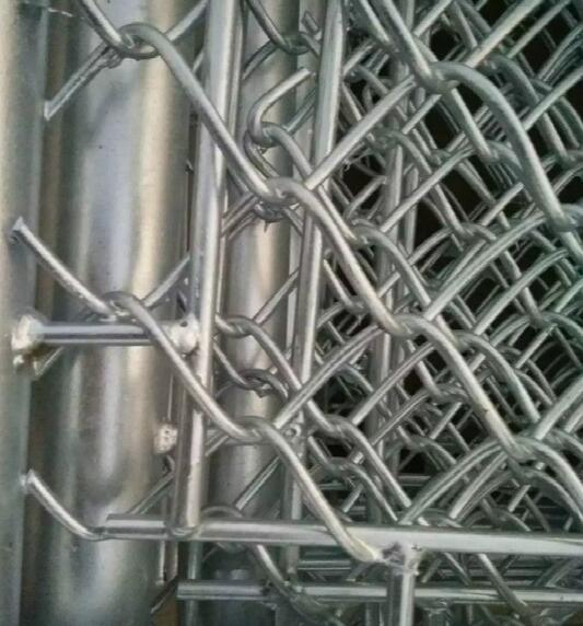 High Quality Galvanized Chain Link Fence with Low Price