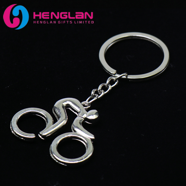 Silver Plated 3D Metal Alloy Microphone Keychain for Music Lovers