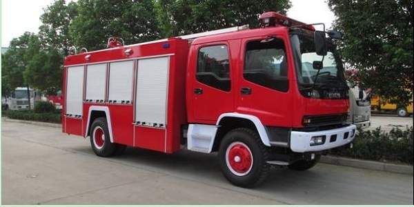 Isuzu 4X2 8, 000 Litres Water Tank Fire Fighting Trucks