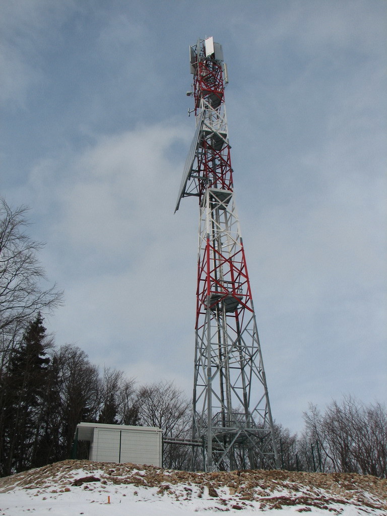 Radio and TV Broadcasting Microwave Monopole Tower