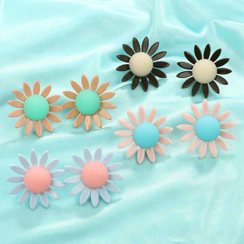 2018 Candy Color Resin Flower Stud Earrings for Women Gift Jewelry