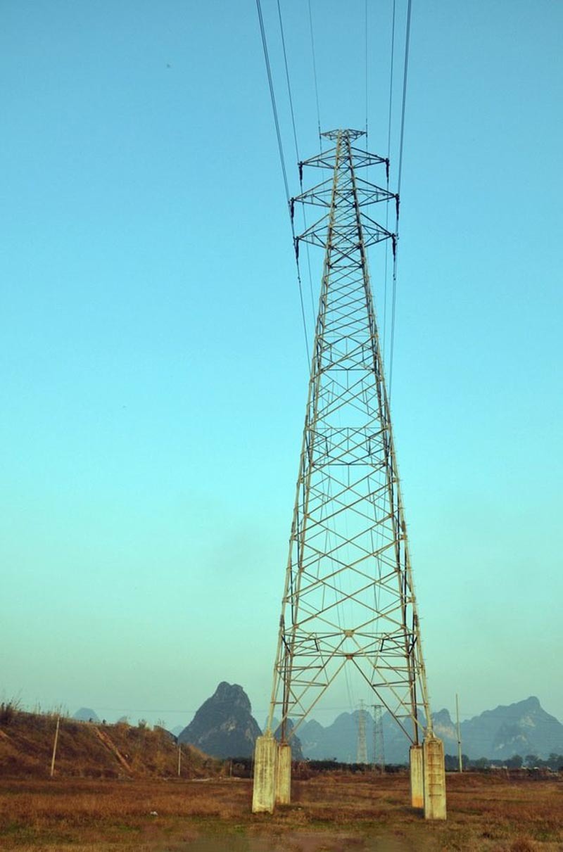 High Quality Power Transmission Monopole Tower in Telecommunication Tower