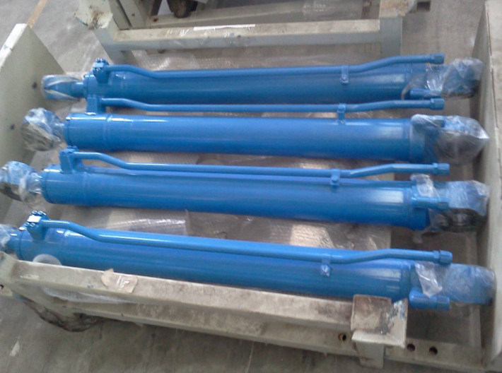 Hydraulic Cylinder Clamp for Tractor