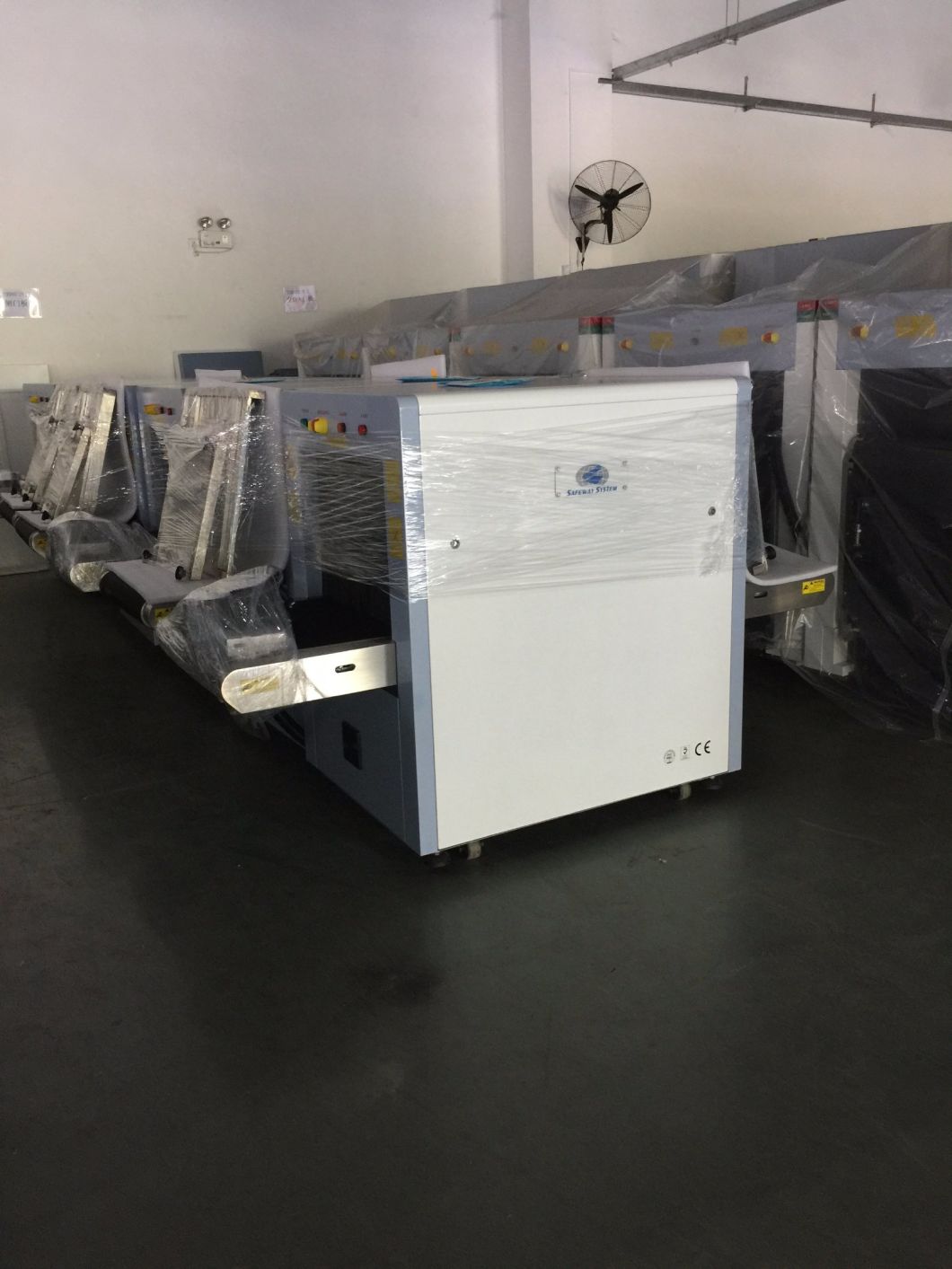 X-ray Cargo Inspection Machine Security Inspection Equipment 6550 X Ray Baggage Scanner
