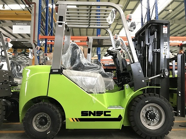 Fork Side Shift Forklift 2 Ton with Solid Tyre