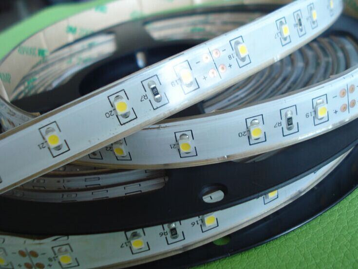 Holiday Decoration Flexible SMD5050 30LEDs/M 60LEDs/M LED Strip Light