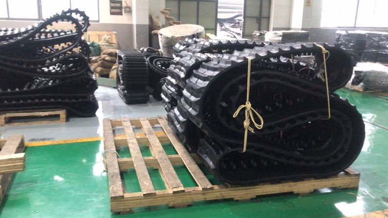 Rubber Track for Claas Combine Harvester (450*90*60)