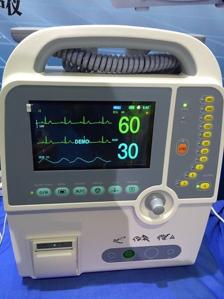 Hc-9000d Medical Equipment Portable Defibrillator with Ce ISO Certificate