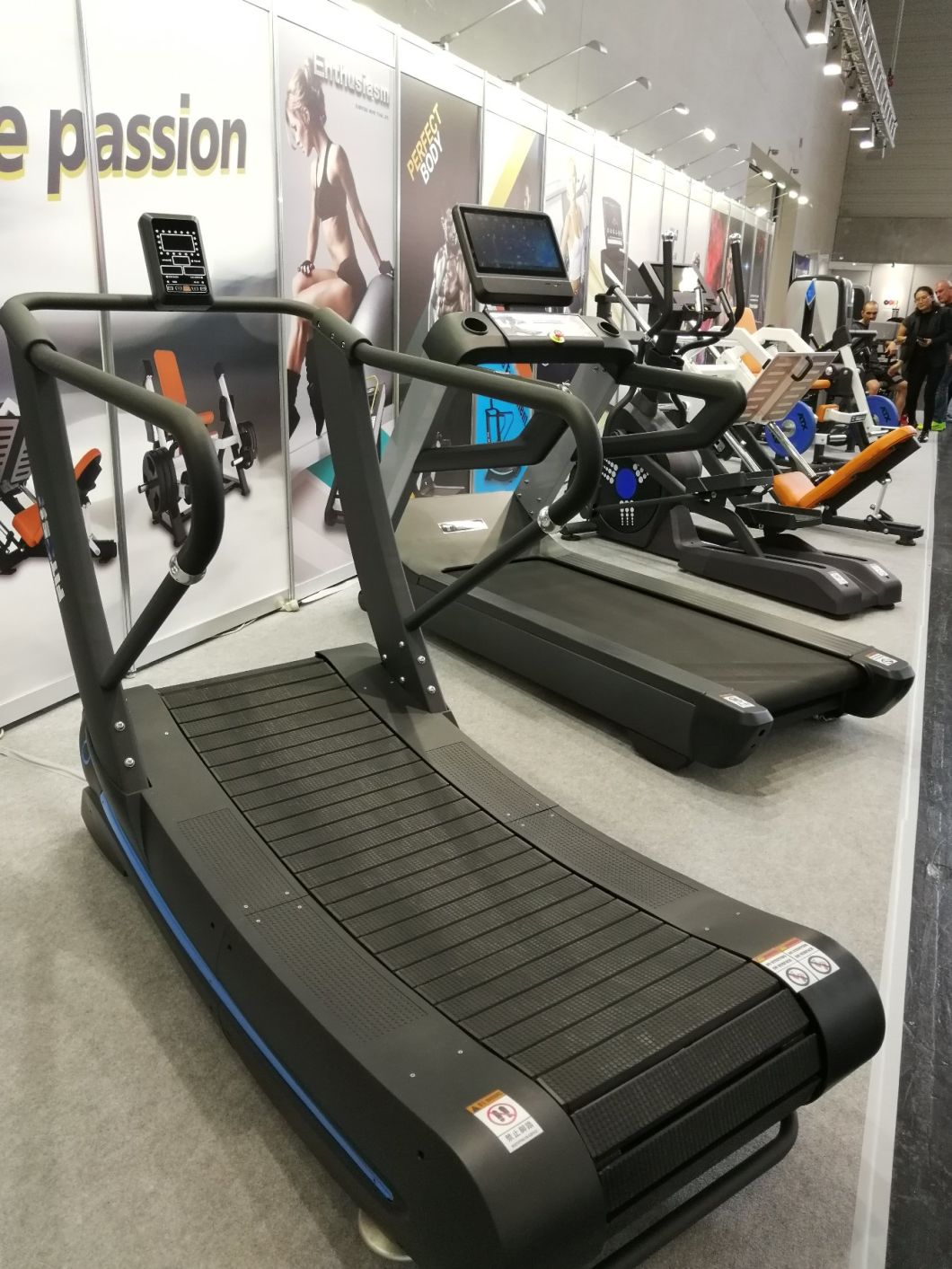 Gym Fitness Equipment Curve Treadmill / Wooden Treadmill / Self Generating Treadmill/Walking machine
