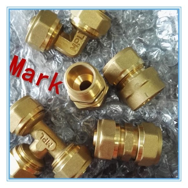 Big Size Brass Compression Water Connection Pipe Fittings in NPT Thread