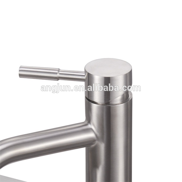 High Quality Fashion Style SS304 Brushed Kitchen Aqua Sink Faucet