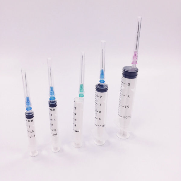 High Quality Sterile Blister Packing Disposable Syringe with Needle