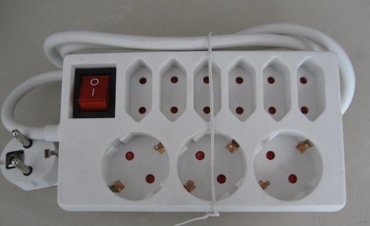 Germany Style Extension Socket Power Strip with Overload Protection