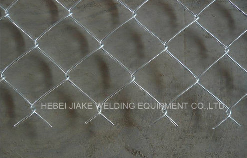 2016 Latest Chain Link Fence Diamond Mesh Machine