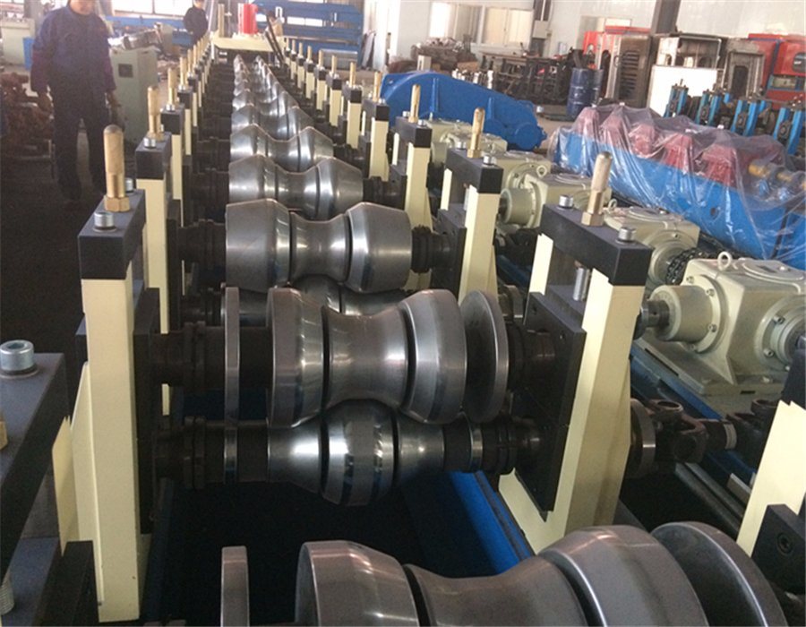 2017 Hot Sales 2 Waves Highway Guardrail Roll Forming Machine