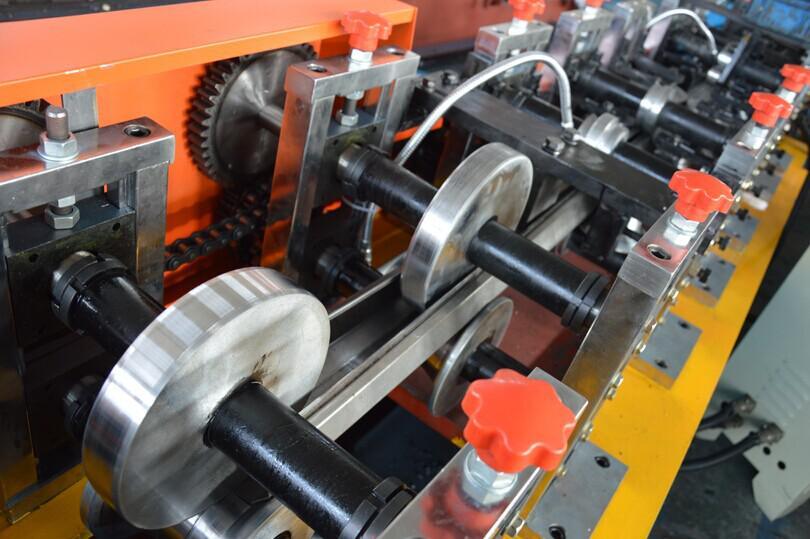 60mm Octagonal Pipe Cold Roll Forming Machine by Chain