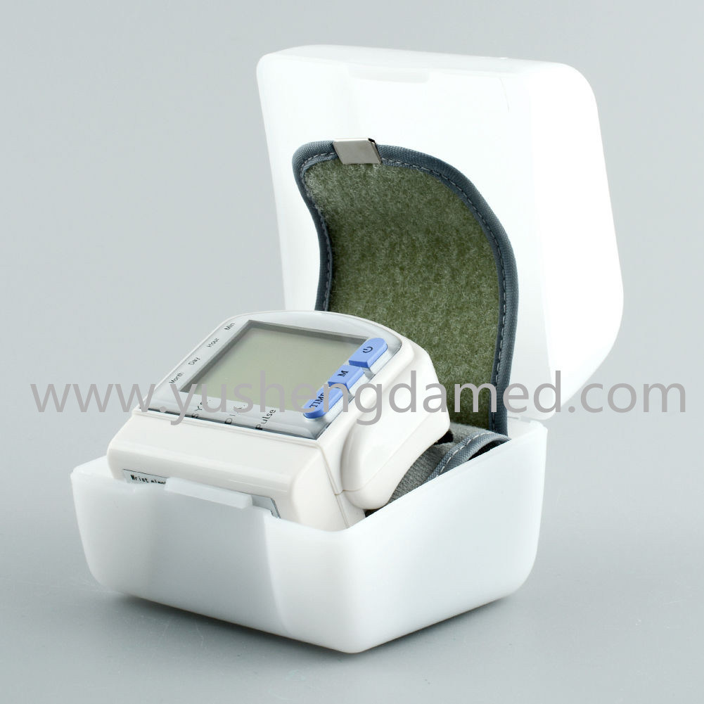 Ce Certified New Medical Device Wrist Type Blood Pressure Monitor