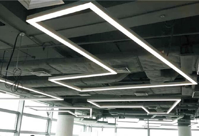 Aluminum Extrusion Energy Saving LED Linear Pendant Light for Hotels