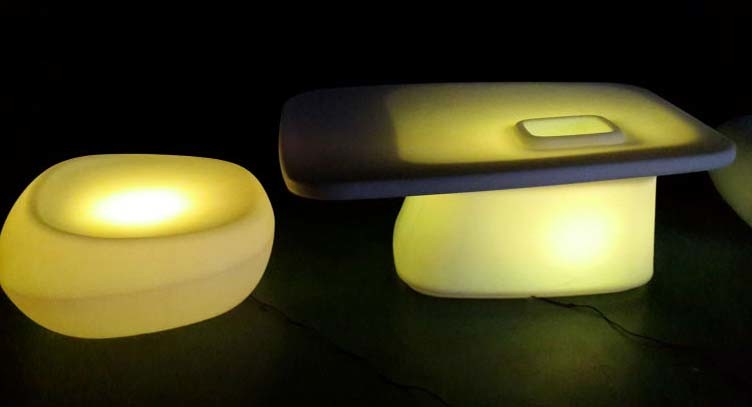 New LED Low Bar Table Furniture with Colorful Light (HC1014)