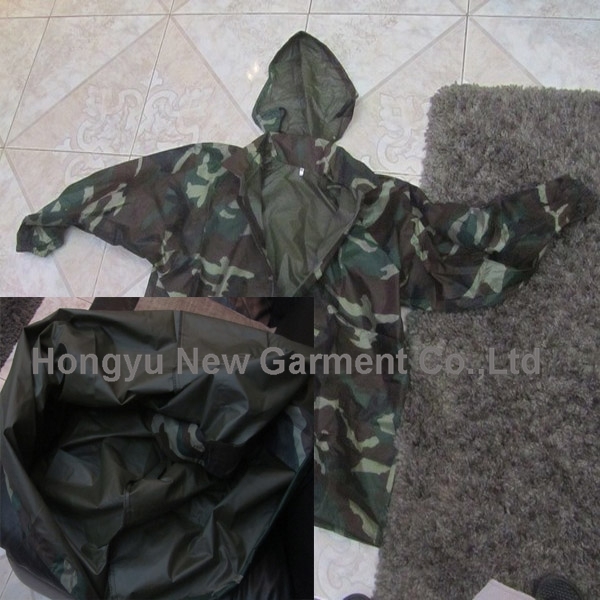 Two-Piece 100% Waterproof Polyester Rain Coat (HY-RC001)