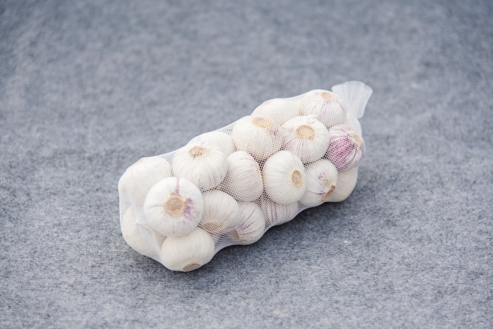 High quality fresh single clove garlic High quality fresh single clove garlic