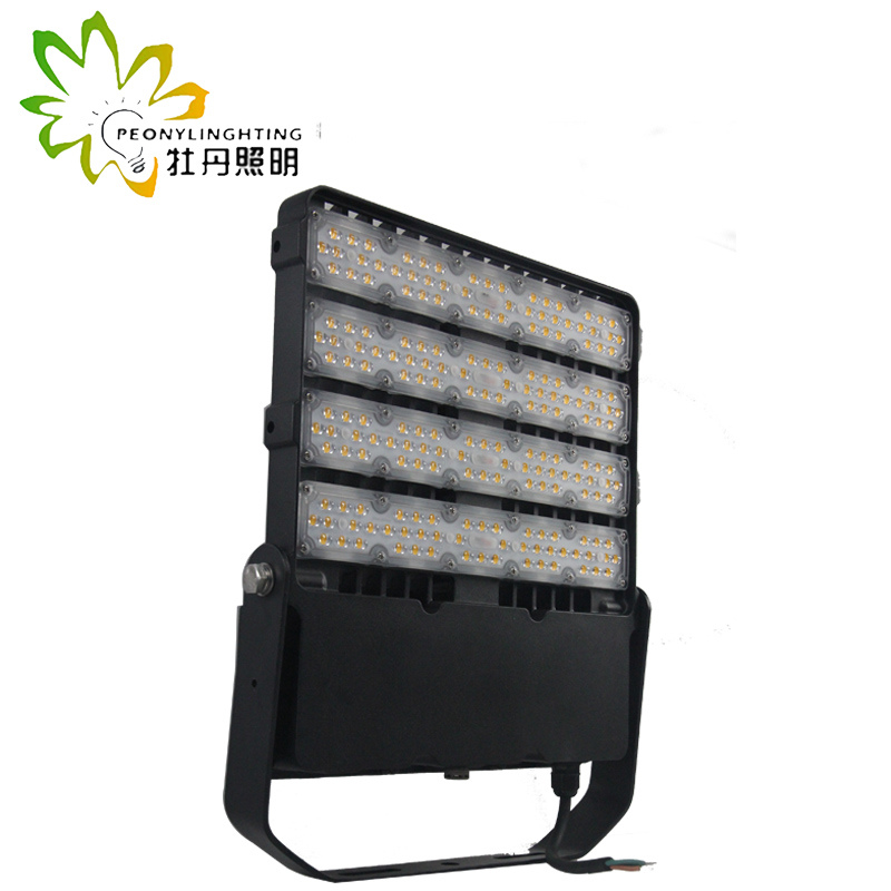 High Photosynthetic Efficiency 200W Solar LED Flood Light with 150lm/W SMD Floodlight