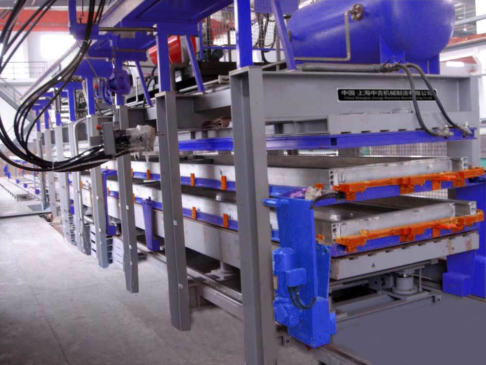 Discontinuous PU (Polyurethane) Sandwich Panel Production Line