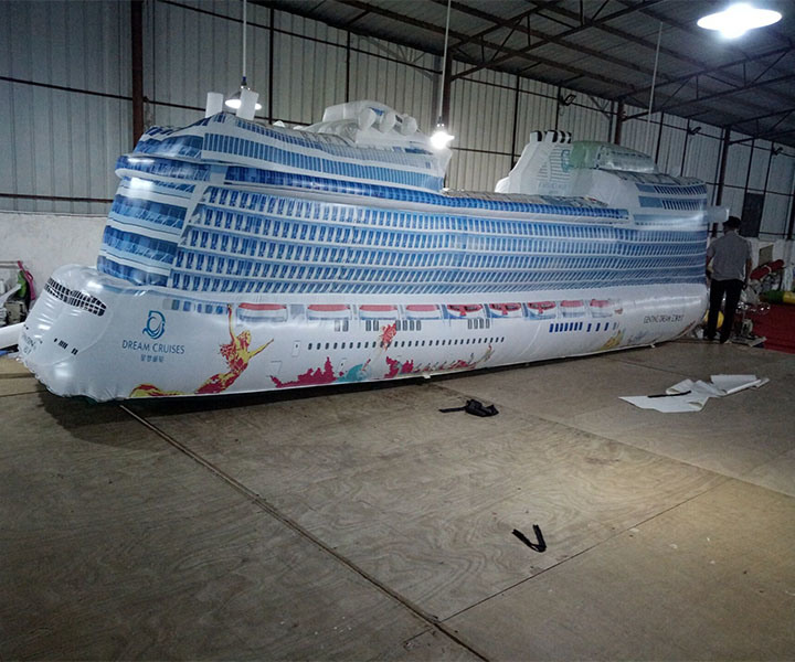 Custom Inflatable Star Cruise for Advertising