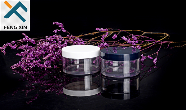 Plastic Body Material and Skin Care Cream Use Acrylic Jars