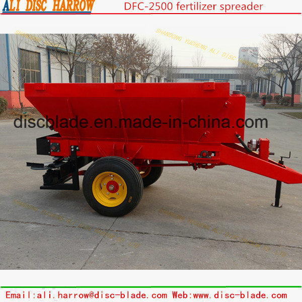 New Type Farm Fertilizing Vehicle for Sale on Promotion 2017 Hot Sale