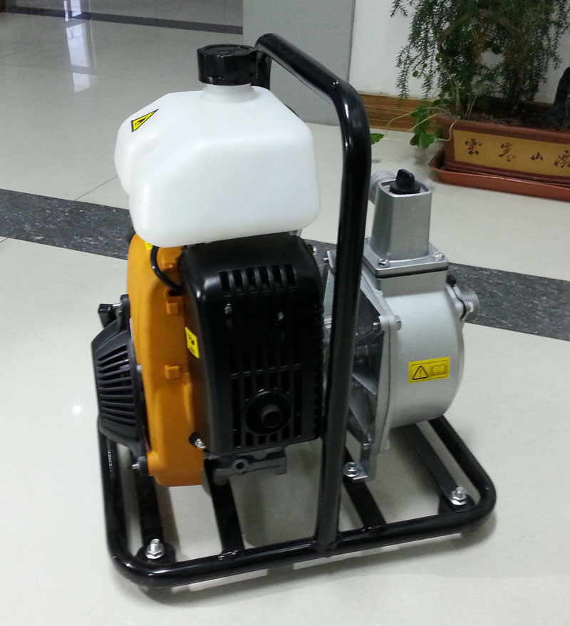 CE Gasoline Water Pump with 144f Engine