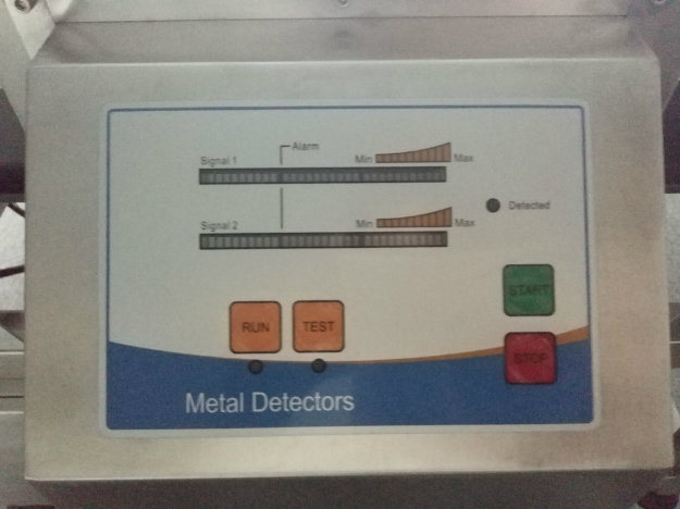 Metal Detector for Plastic or Rubber Processing Industries