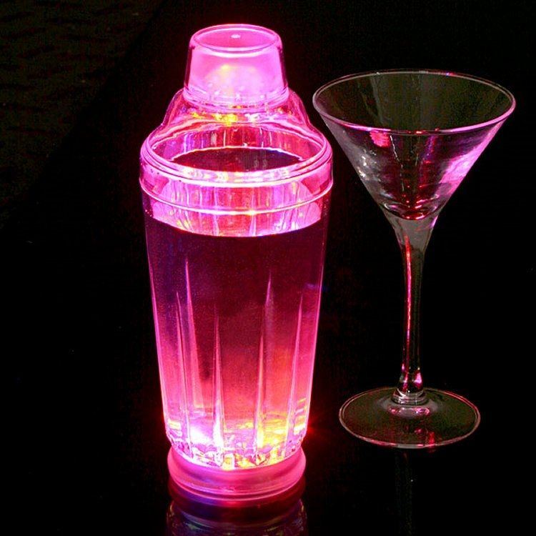 Customized Size and Capacity Plastic Cocktail Shakers
