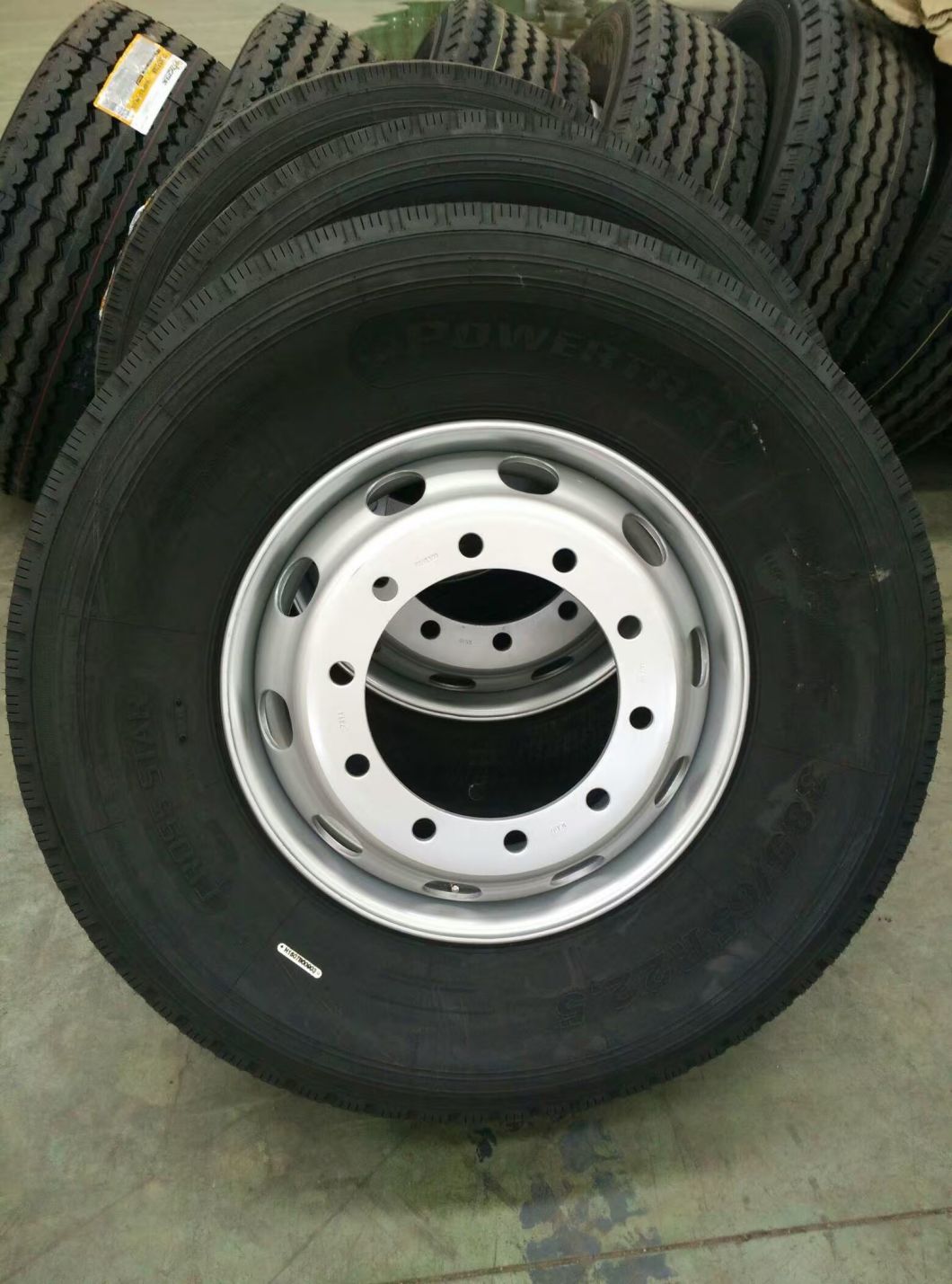 22.5X14 Truck Trailer Tubeless Steel Wheel