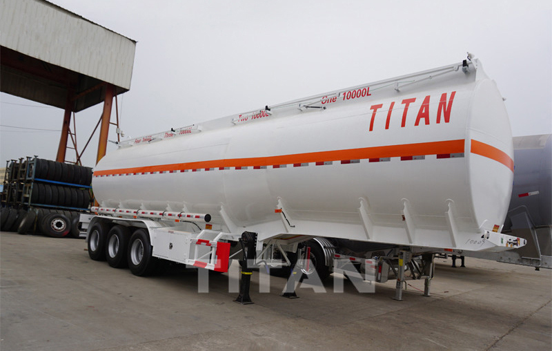 Titan Tri Axle 40, 000 Litres Carbon Steel Semi-Trailer Fuel Tank for Sale