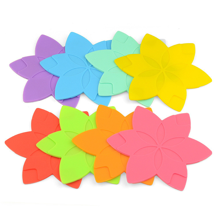OEM Available Non-Toxic Reversal Flower Silicone Cup Mat