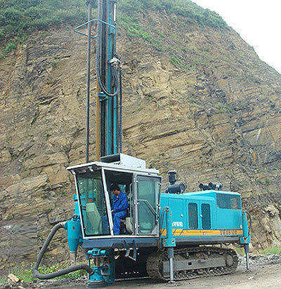 Hot Sale Down-The-Hole Hammer Drill Rig Crawler Type Drill for Sale