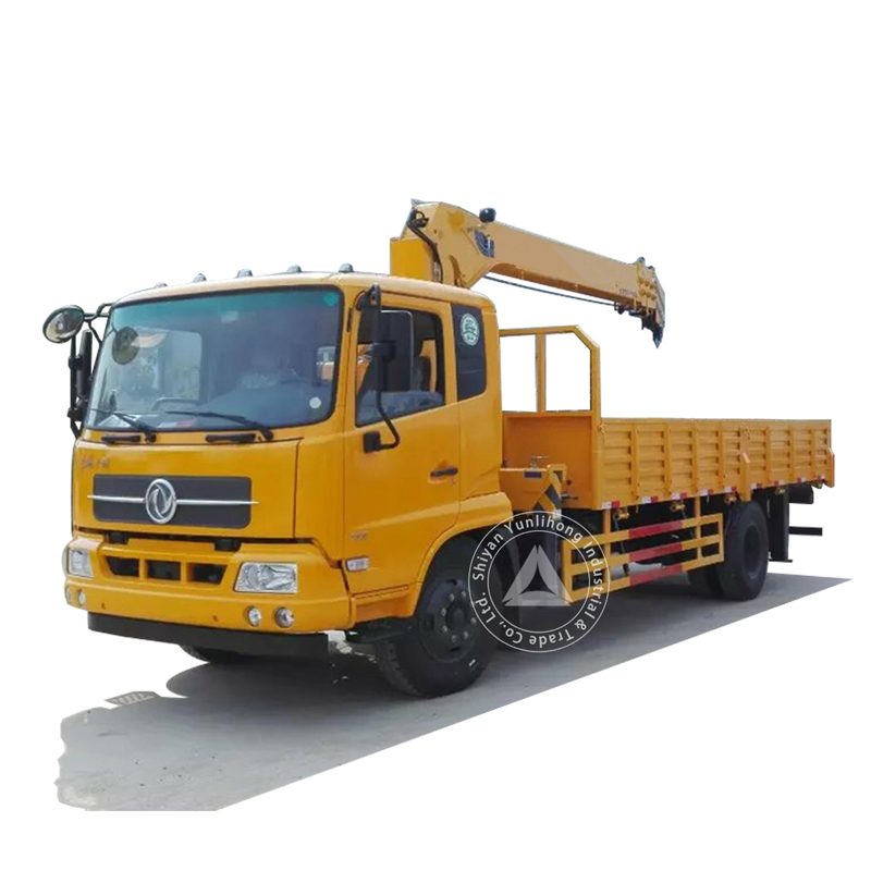 Dongfeng Lifting Height 13.5m Working Range 11.5m 8 Ton (8t) 4 Arms Telescoping Boom Crane 4X2 6 Wheels 8 Ton LHD Truck Mounted Crane