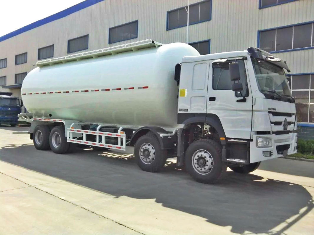 40cbm 8X4 HOWO Bulk Cement Truck