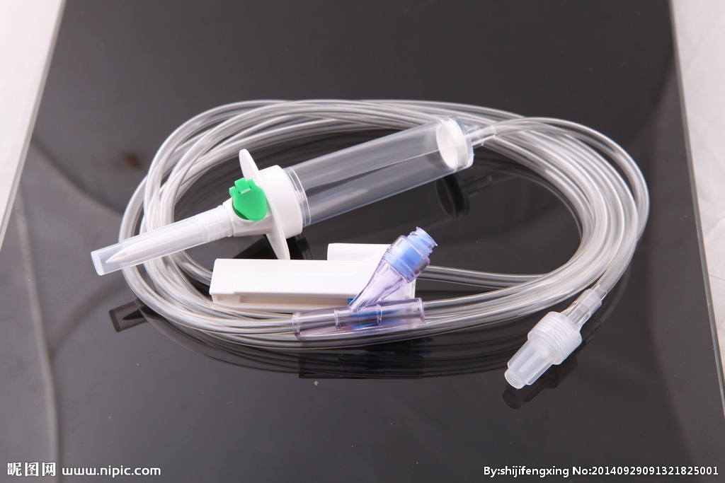 Medical and Disposable Sterilized Hypodermic IV Infusion Set with Luer Slip or Luer Lock on The Needle