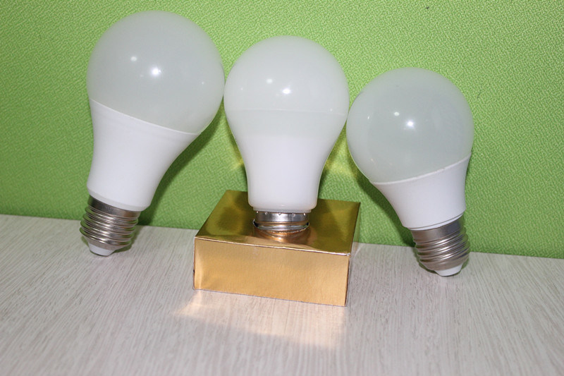 LED Lamp 3W 5W 7W 9W 12W E27 B22 Global LED Light Bulb with CE RoHS