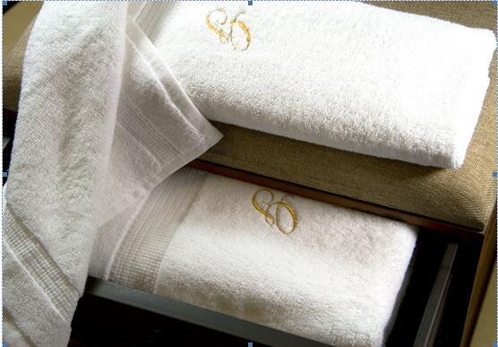 Embroidery Hotel Style Bath Towel