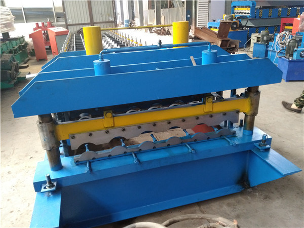 Cold Press Machinery Steel PPGI Coil Glazed Roof Tile Roll Forming Machine