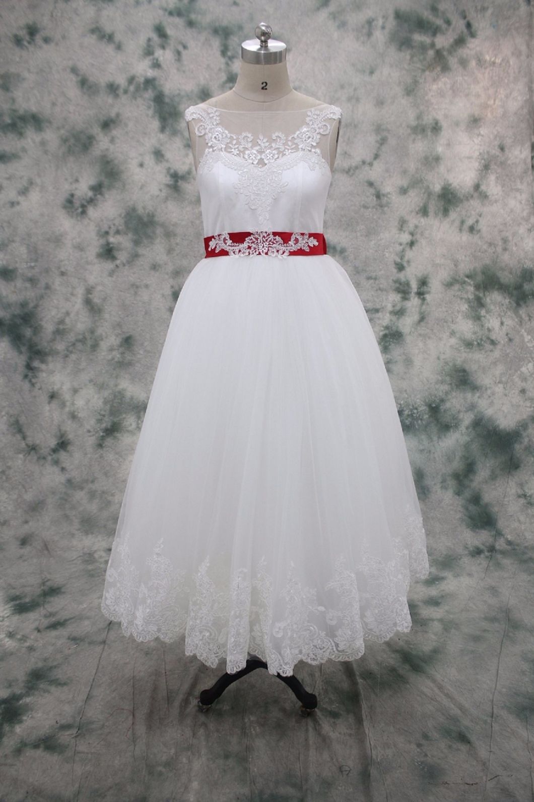 Real Customize Lace Appliqued Children Flower Girl Dress