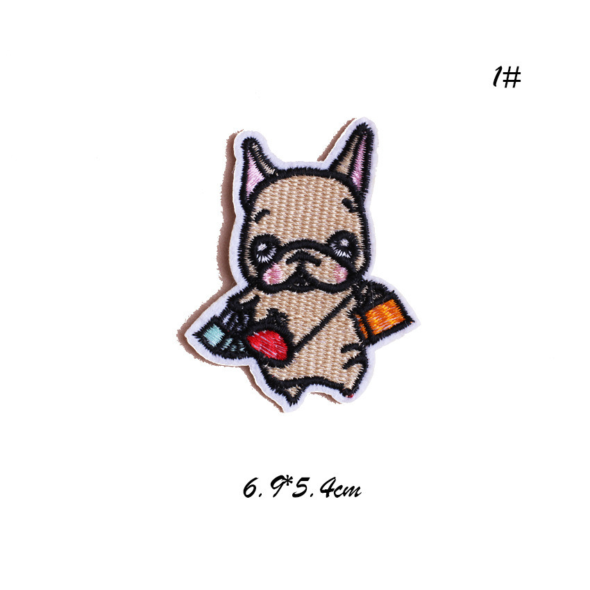 China Direct Factory Custom Lovely Bulldog Embroidery Patches for Clothes