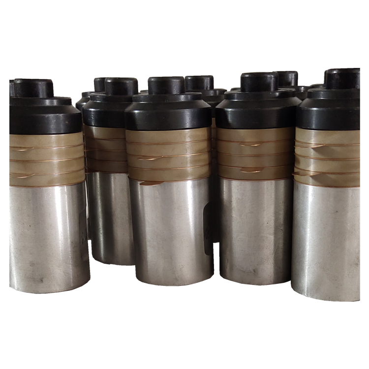 Ultrasonic transducer Ultrasonic transducer